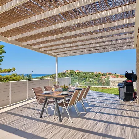 Arillas Villa