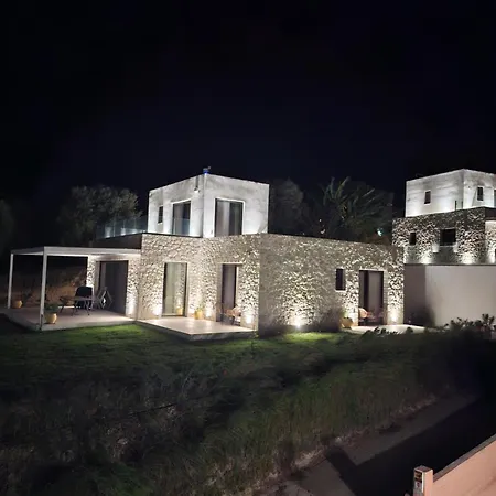 Arillas Marilou Villa *