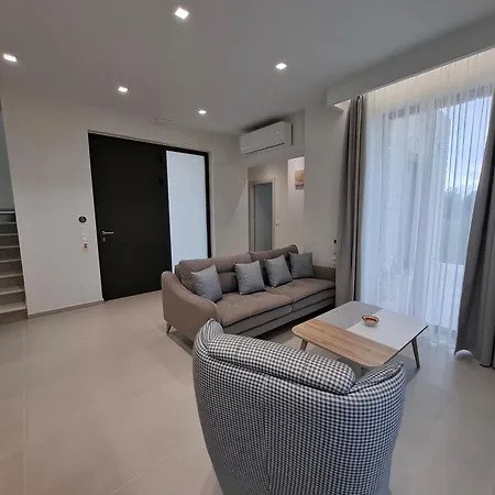 Villa Arillas Marilou *